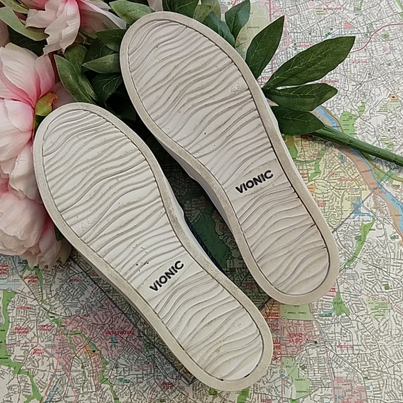 Vionic Midi Snake Slip-on Sneaker - Picture 5 of 6